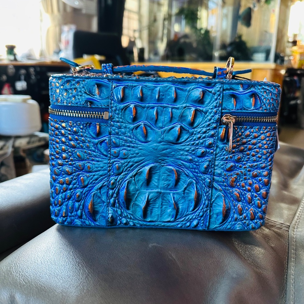 NWT Brahmin Make Up Case - Picture 2 of 7
